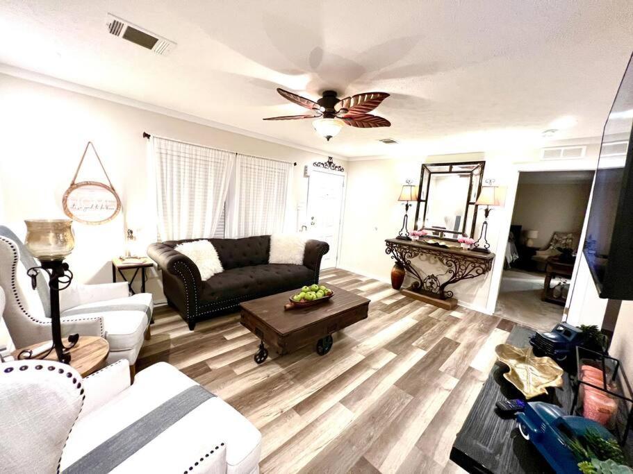 فيلا Pink Flamingo House كوكاو المظهر الخارجي الصورة